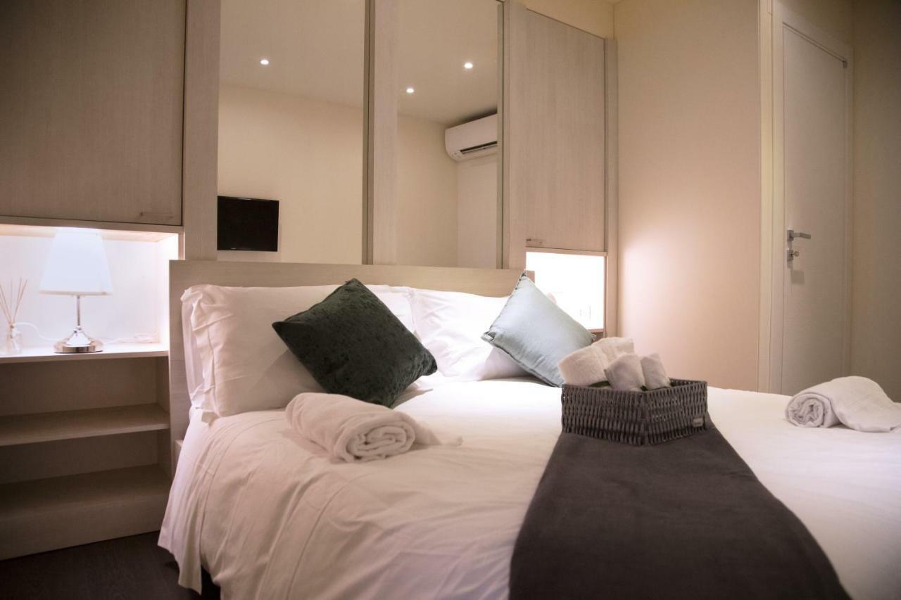 H-Aviva Giubbonari Apartment Rome Bagian luar foto