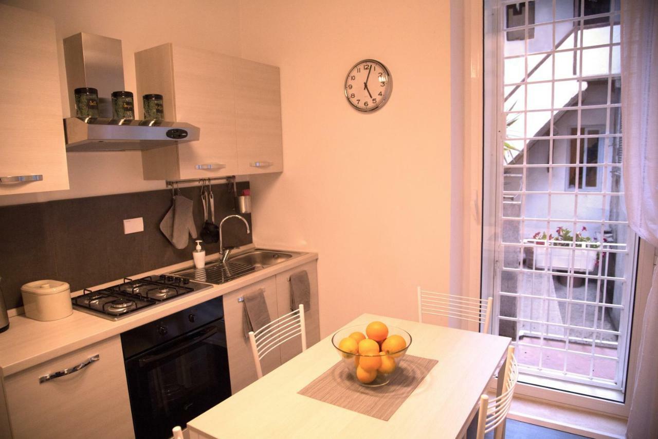 H-Aviva Giubbonari Apartment Rome Bagian luar foto