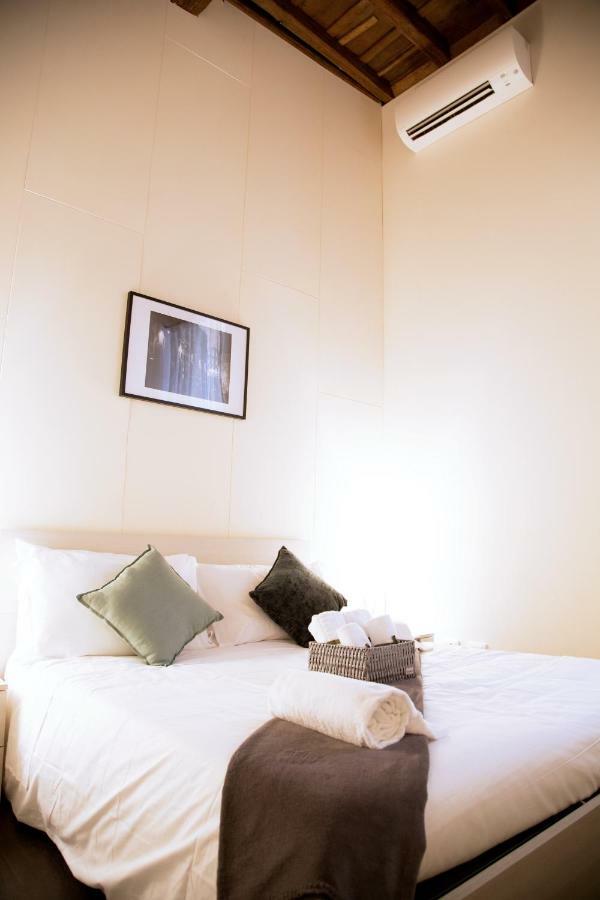 H-Aviva Giubbonari Apartment Rome Bagian luar foto